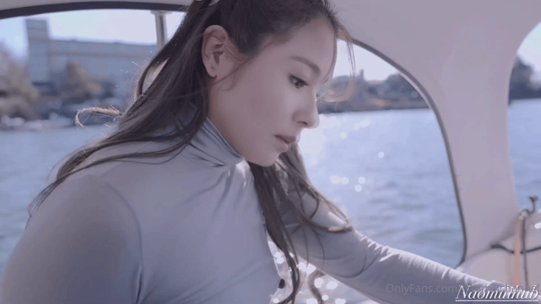 精彩动态图 【AI明星换脸】为夫还债的刘涛陪金主游湖时撕开黑丝袜来个船震 Won