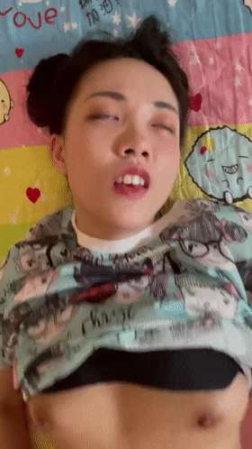 农村土炕操邻家轻熟女人妻（动图） Fucking next door&rsquo;s mature woman wife on rural soil kang (animated picture)