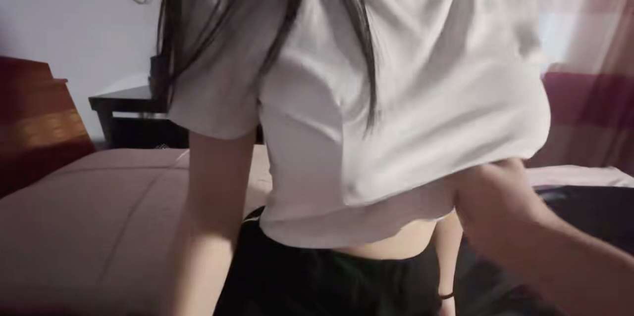 白虎一线天馒头粉屄 Baihuxiantian steamed buns pink pussy