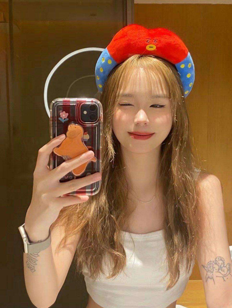 大二艺术系表妹 身材一级棒 My cousin from the sophomore art department has a great figure.