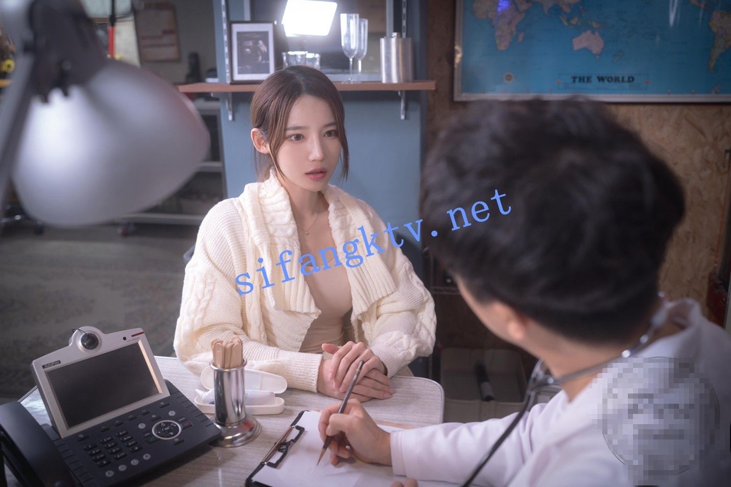 新剧情套图尾随 迷晕 捆绑 扣喷水 漏半鲍 New plot set, foll