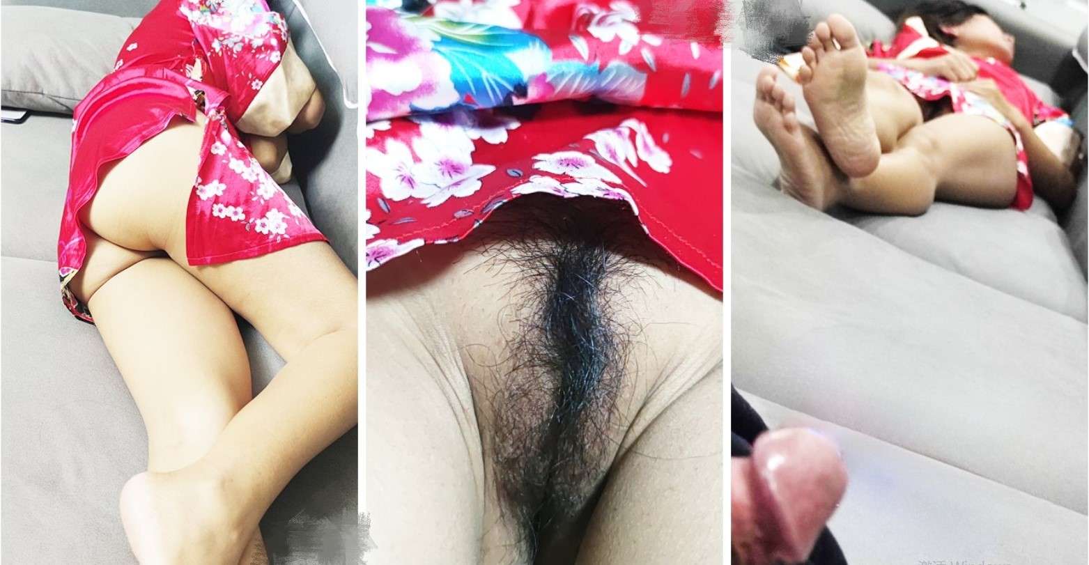 终于把我妈给操了 Finally fucked my mom