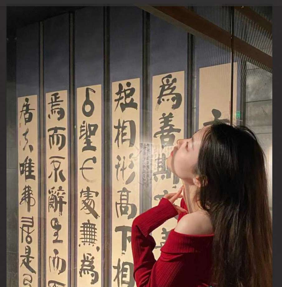 多姿势多场景淫浪爆操骚穴 高频抽插爽到胡言乱语 | 性爱 频道 Lewd and violent sex in multiple positions and scenes, with highfrequency thrusting that makes you talk nonsense