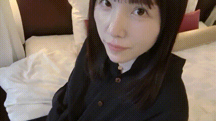 大奶人妻 皮肤超白 身材丰满 白虎鲍鱼淫水多 Big breasts wife, super white skin, plump figure, white tiger abalone with lots of juice