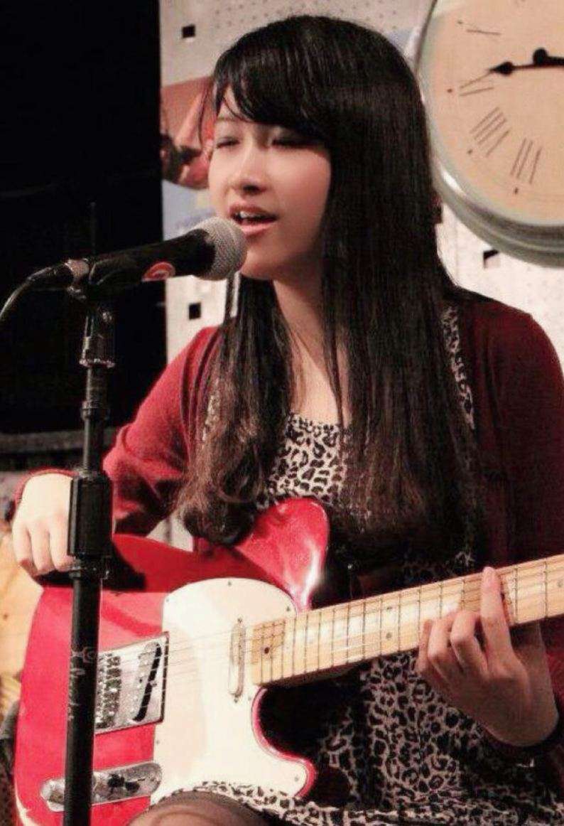 小清吧驻唱 小妹 分手后前任求和不成 将以往自拍私密视频 曝光 Xiaoqing Bar resident singer Xiaomei The exwives failed to seek peace after breaking up, and the past private selfies were exposed