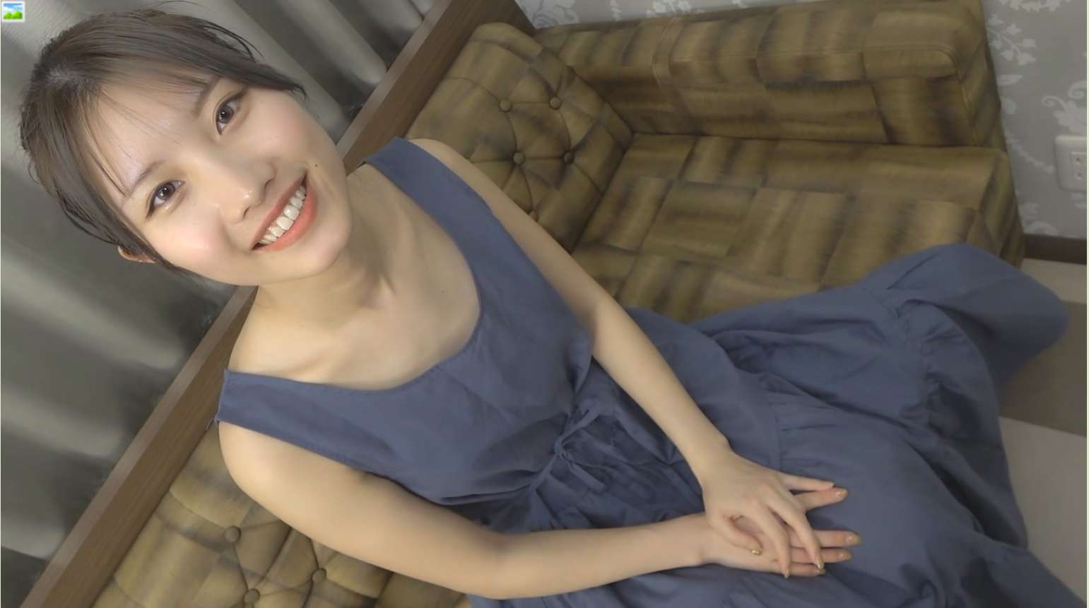 21岁某名企金牌女销售✅活泼开朗✅白虎嫩鲍中出内射 21 year old gold medal female sales ✅ lively, cheerful, white tiger tender abalone