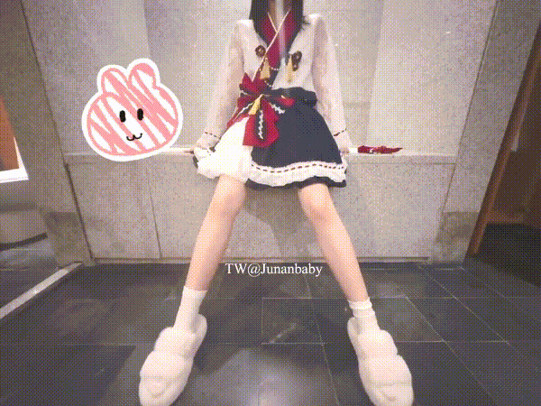 渴望被操的母狗 小穴被操裂还被灌满精液（2） A bitch who is eager to be fucked, her pussy is fucked and filled with semen (2)