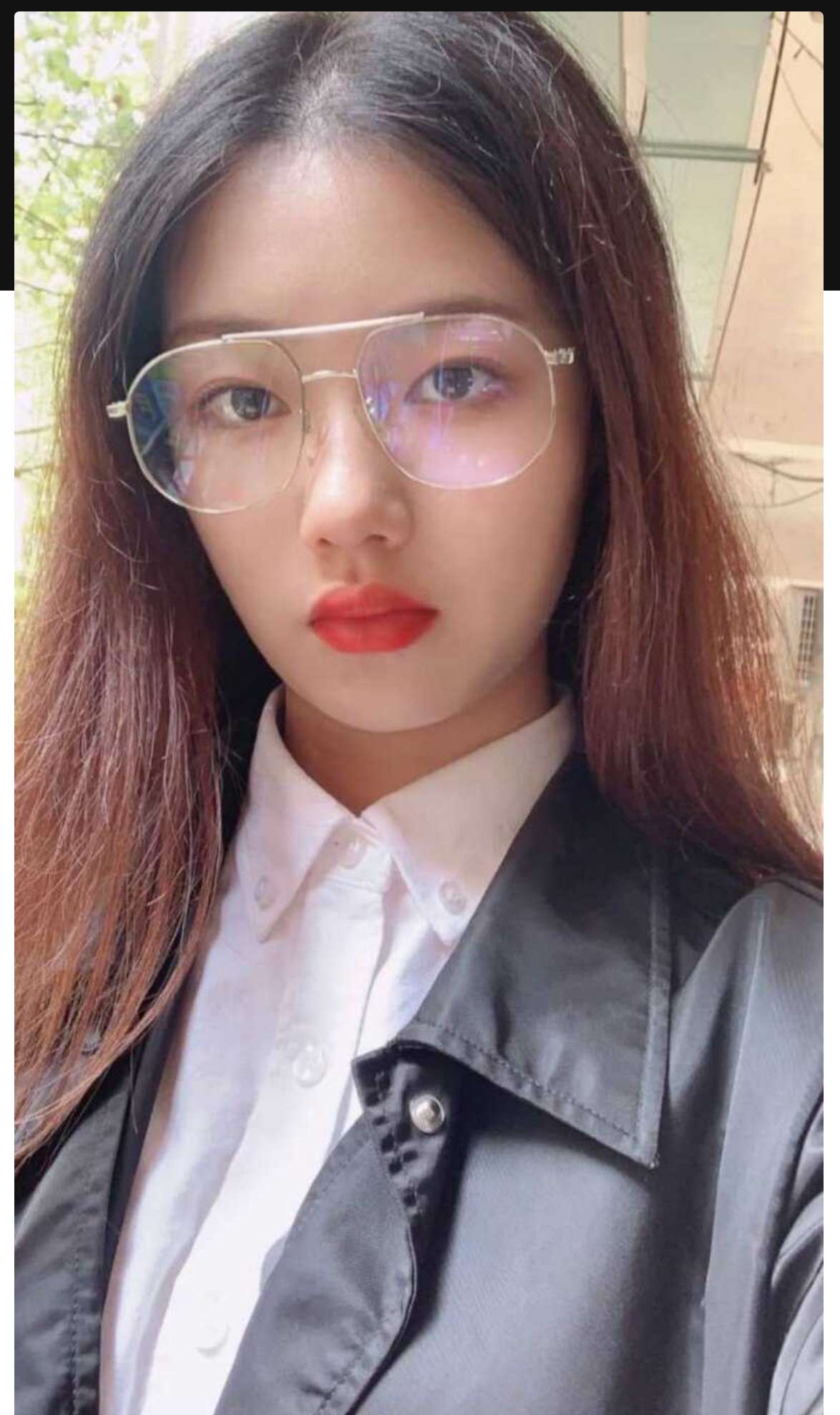 外表清纯学姐私底下是放荡母狗，被渣男抛弃后曝光 The purelooking senior sister is a slutty bitch in private, but she was abandoned by a scumbag and exposed.