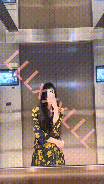 学舞蹈的一个姐姐 姐姐男朋友不在家 在她家里 疯狂的迎合我 A sister who is learning dance. My sister's boyfriend is not at home. She is in her house. She caters to me crazy.