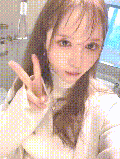 BB 也是一线天，超级能喷水，撸点很高