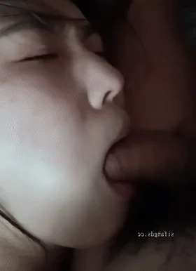 微博援交反差骚鸡在酒店多人运动的视频流出 这才是实打实的母狗婊子