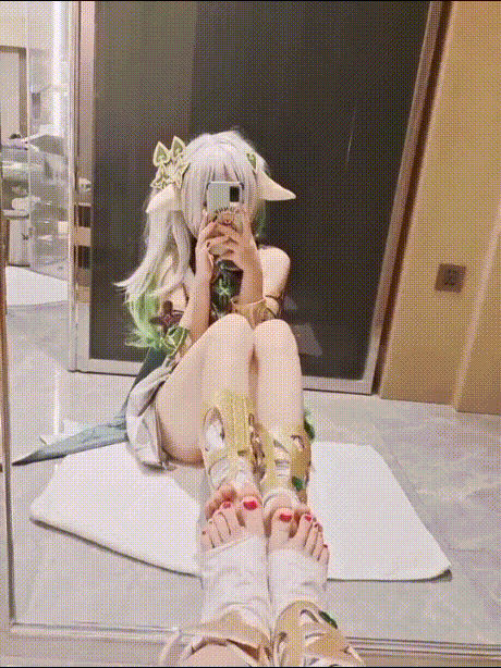 05年白虎萝莉 超嫩可爱人形小母狗 被操的叫爸爸 2005 White Tige