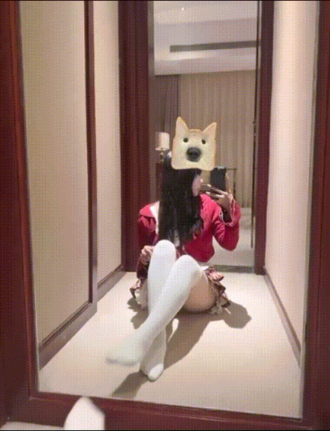 推特实力约啪大神，极品嫩妹操骚穴舔玉足 Twitter's strength i