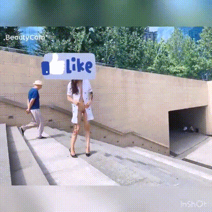 苗条清纯女大学生，私下究极反差，被男友调教性爱视图流出，又纯又欲 Slim an