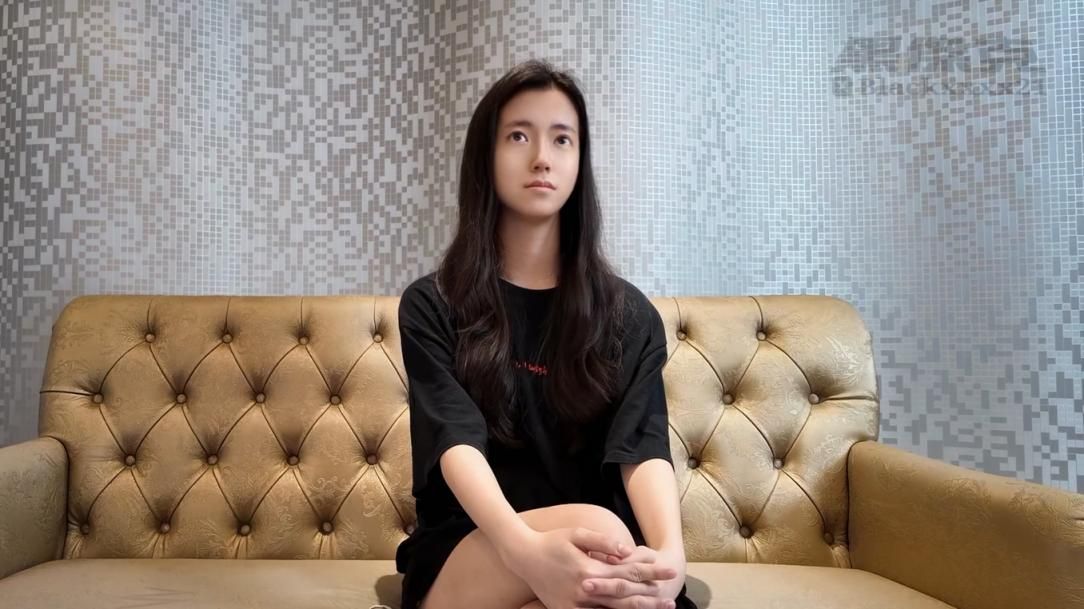 口爆插射19岁艺校生，沙发篇 19yearold art school stud