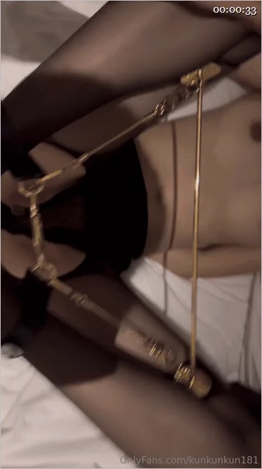 推特80万粉丝网黄高敏感蜂腰美乳萝莉 800,000 followers on