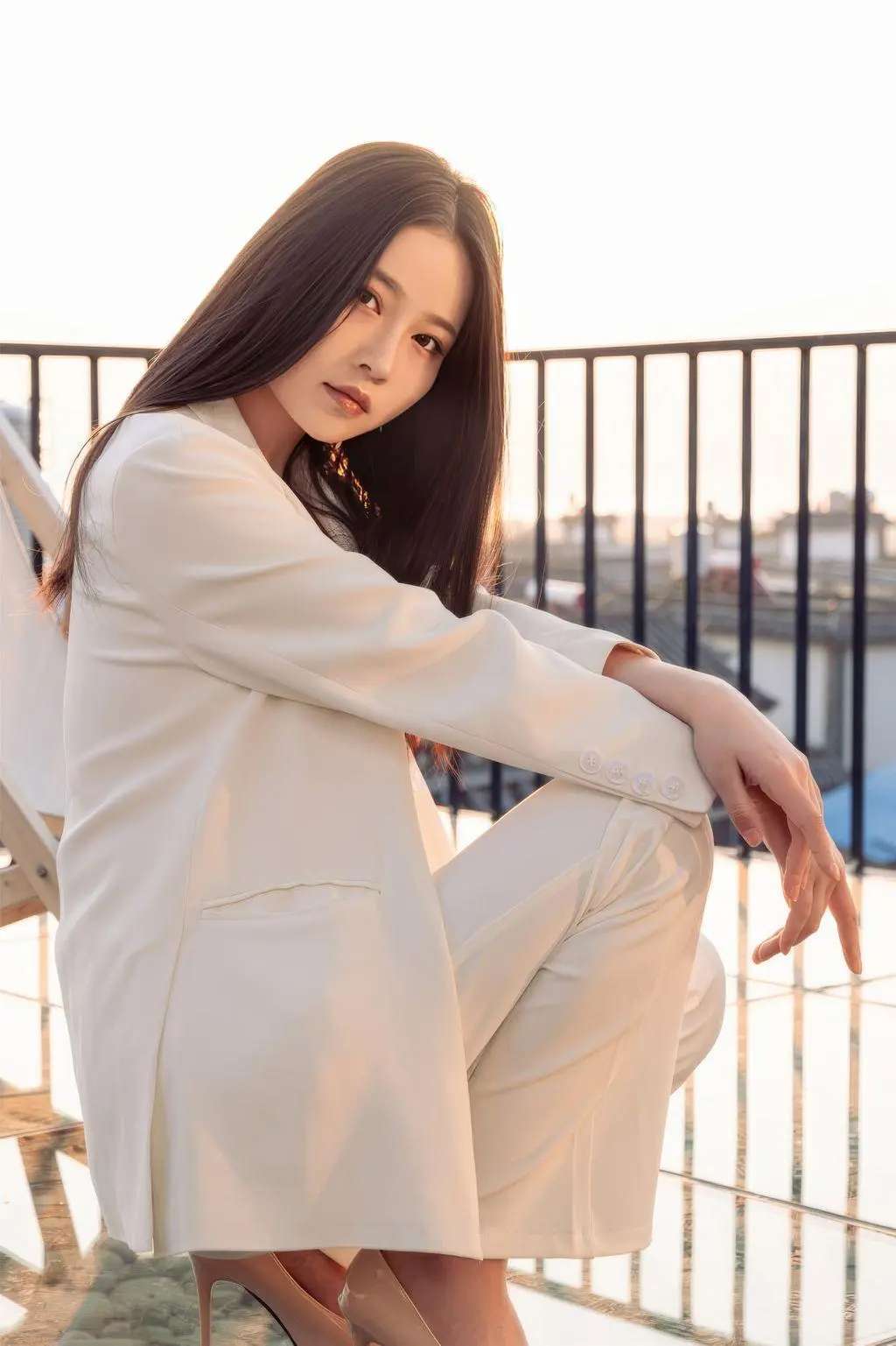 Coser@年年Nnian： 日出 Coser@年nnian： sunrise