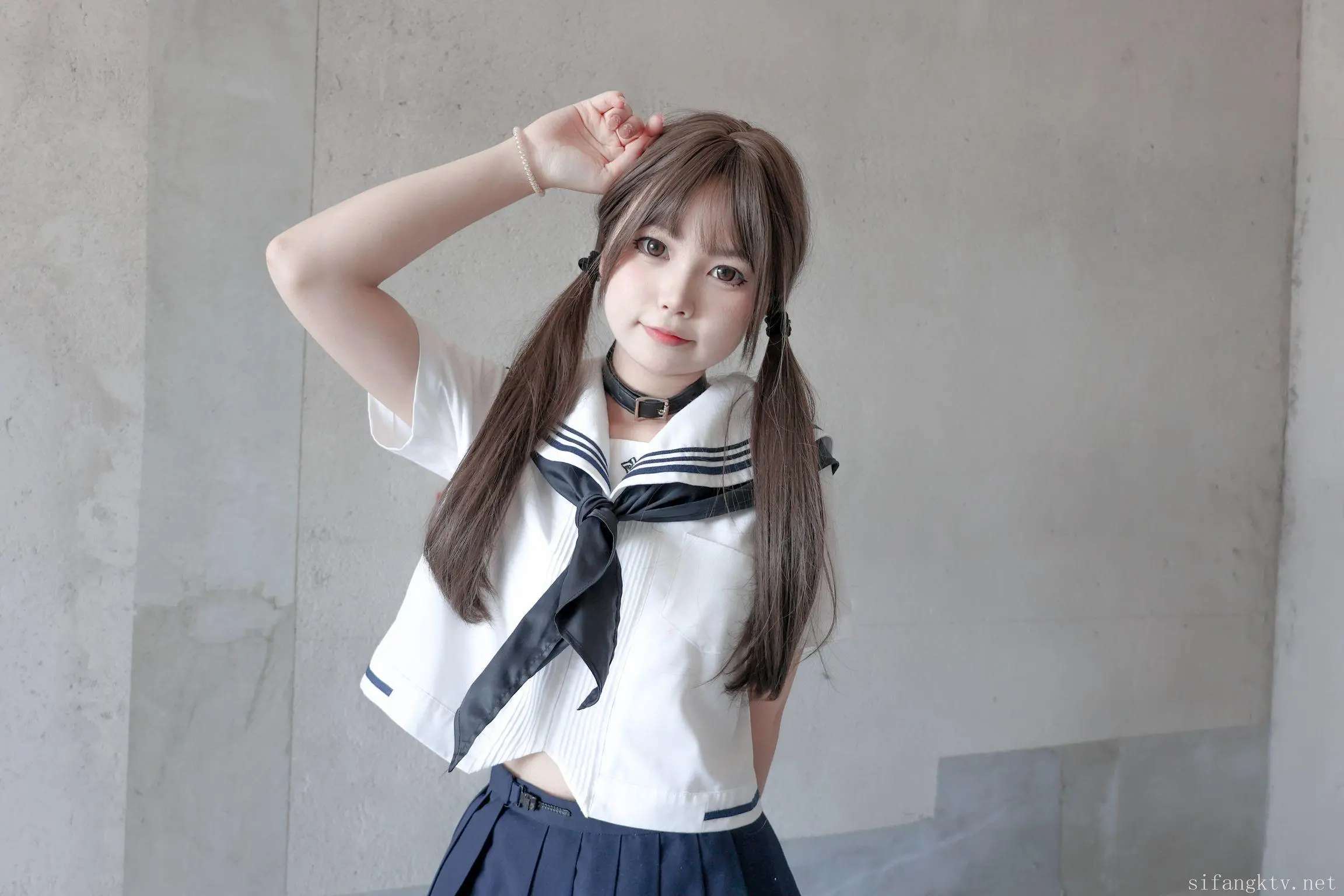 R18 林书辞：【小冰】制服娃娃脸可爱双马尾粉嫩肥美 R18 Lin Shuci： [Xiaobing] Baby face in uniform, cute and plump with twin ponytails