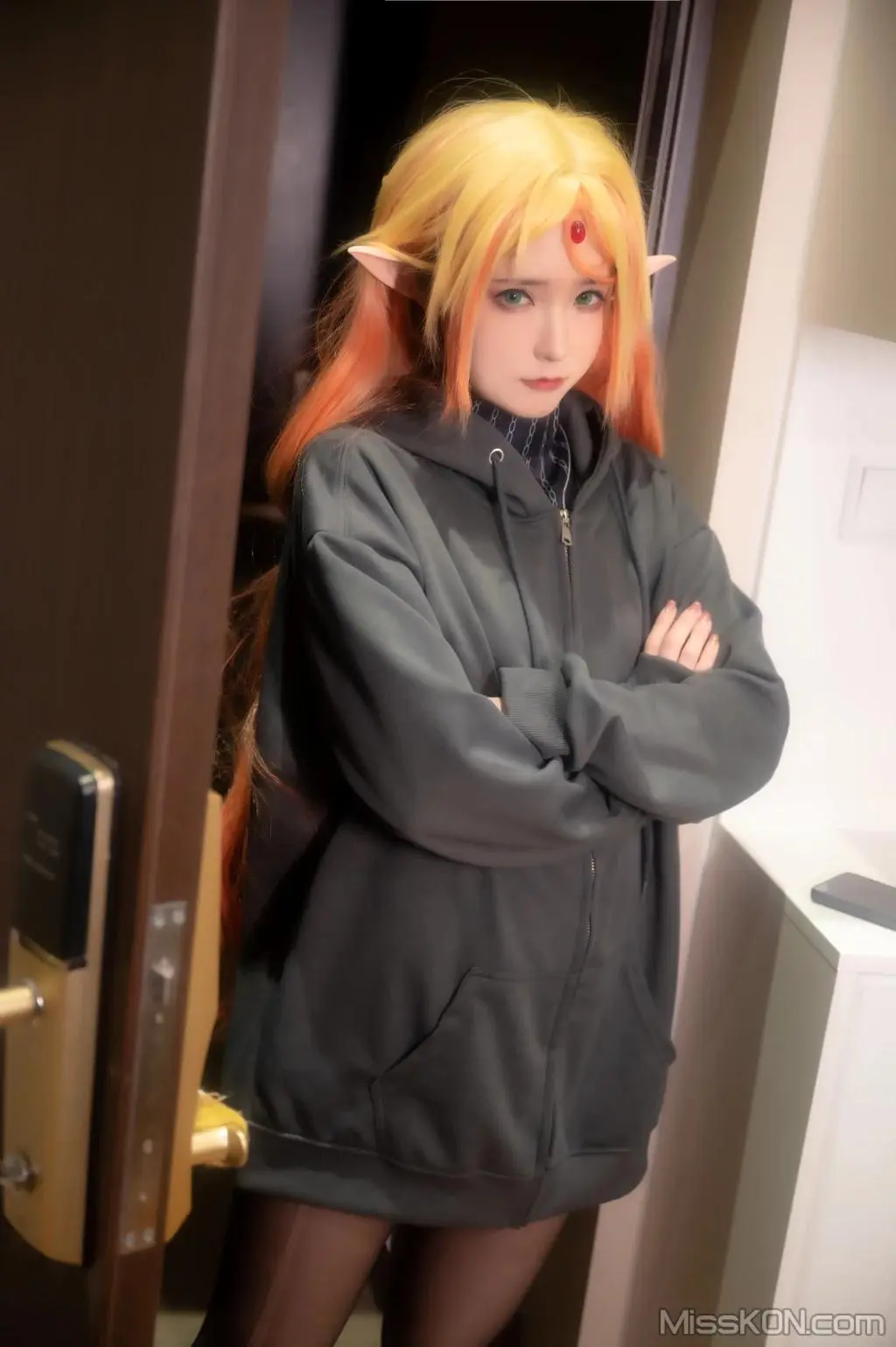 Coser@Quan冉有点饿： 异世界舅妈 Coser@Quanran is a little hungry： Aunt from another world