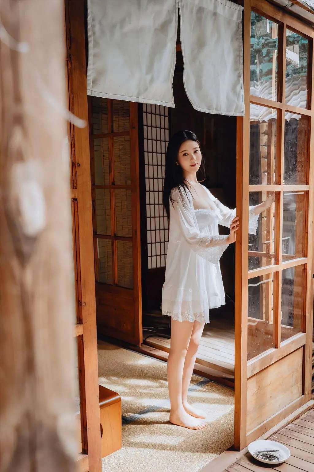 Coser@年年Nnian： 林间小屋 Coser@年nnian： The cabin in the woods