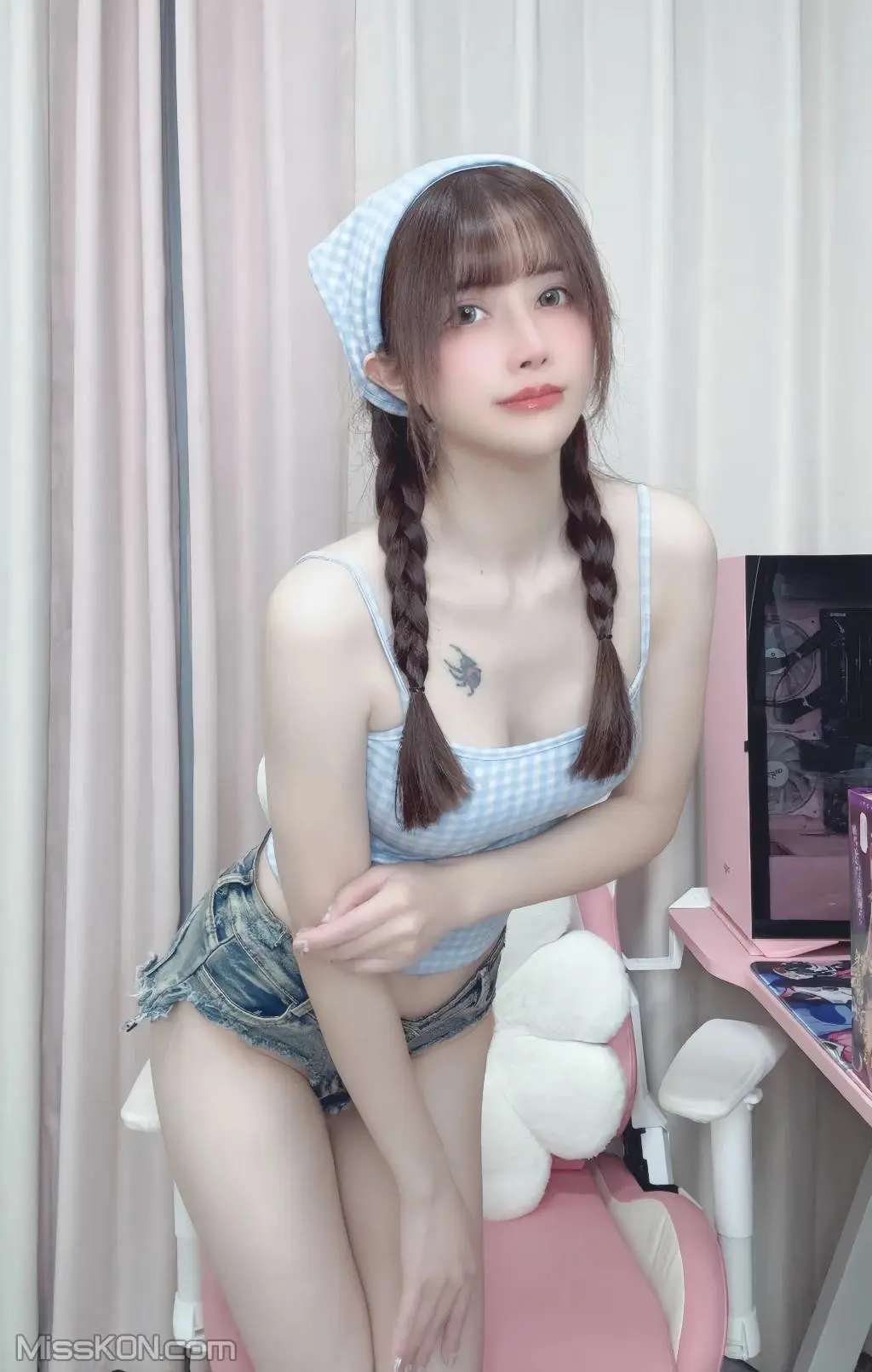 Coser@鹿八岁： 家政服务 Coser@鹿八岁： Housekeeping service