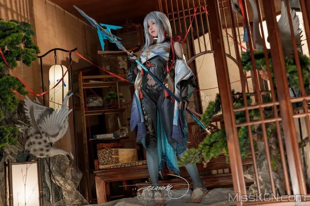 Coser@黏黏团子兔： 申鹤明枪&小剧场 Coser@sticky dumpling rabbit： Shen HeMing Qian & Small Theater