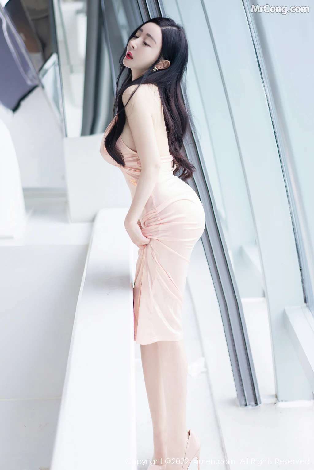 XIUREN No.5010： Yun Er (允尔) XIUREN No.5010： Yun Er (云儿)