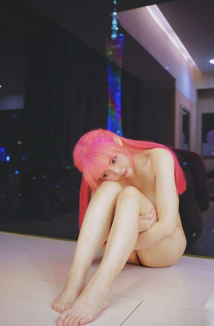 素人多P露出 There are more people in the amateur