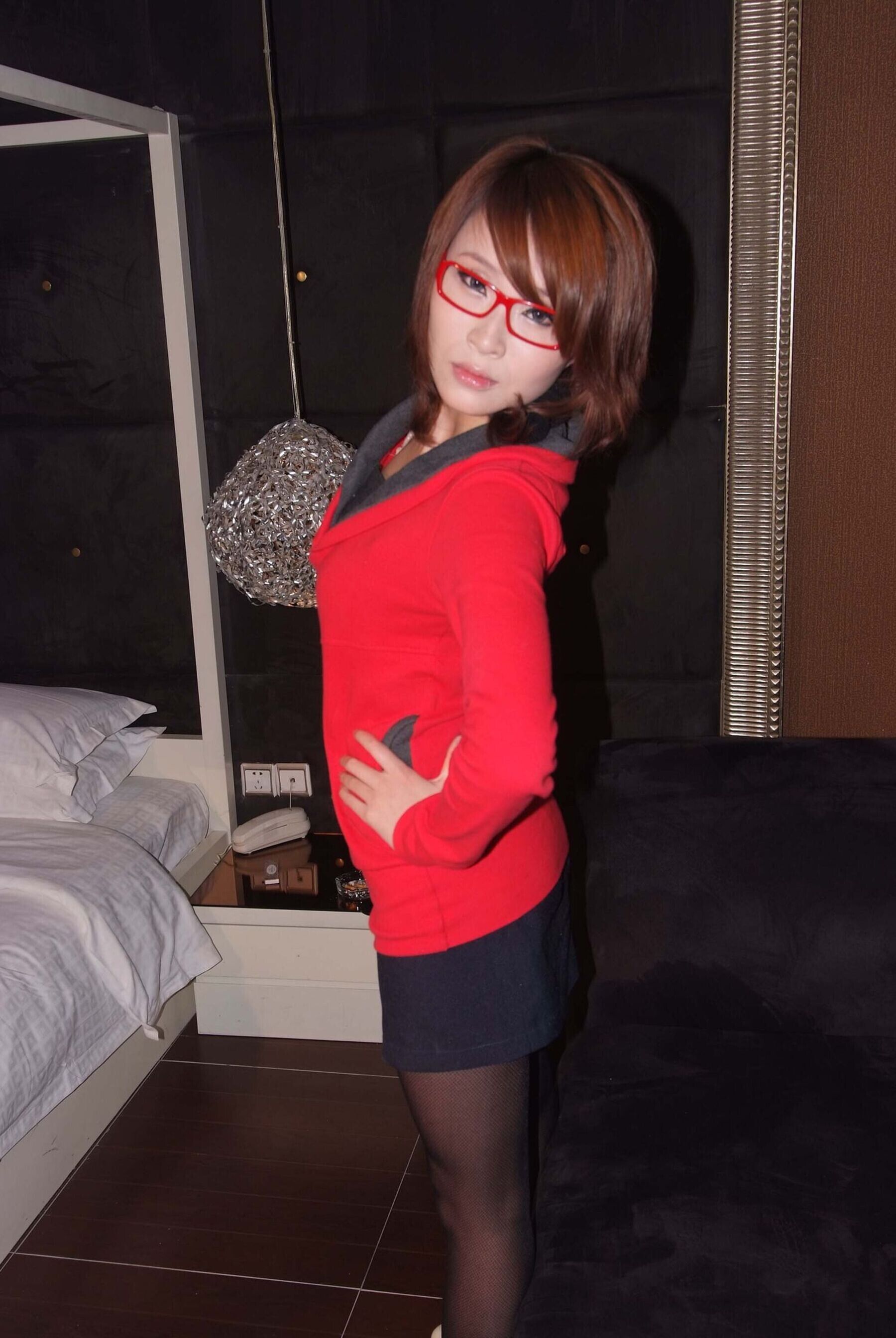 国模美琪大尺度人体私拍套图 Chinese model Mei Qi's la