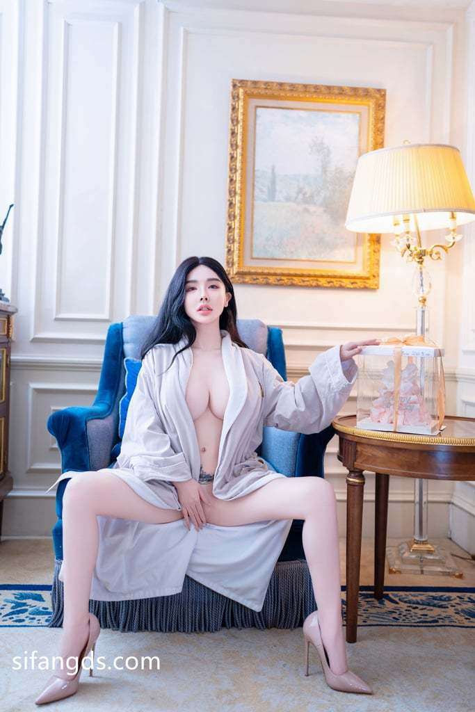 【私购流出】潘思沁《私购流出》（0301） [Private shopping flow] Pan Siqin's "Private Shopping Flow" (0301)