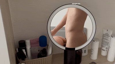 特写插入粉穴，女的身材相当不错 Closeup insertion of pin