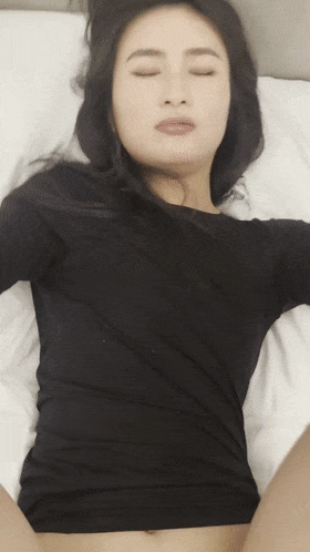 爸爸求求你了，快操我的小骚逼，上海靓女性爱泄密，绝美好身材，腿长臀大 Dad,