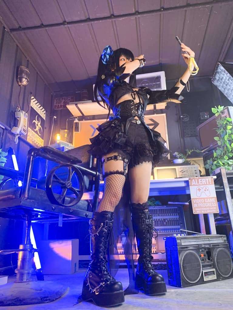 蠢沫沫  黑岩射手 Stupid Momo  Black Rock Shooter