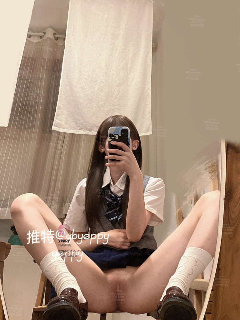 推特萝莉少女合集 yeppy@ybyeppy Twitter Loli Girl