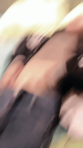 19岁女大学生，和男友每天操不停，有几分神似奶茶妹妹 A 19yearold f