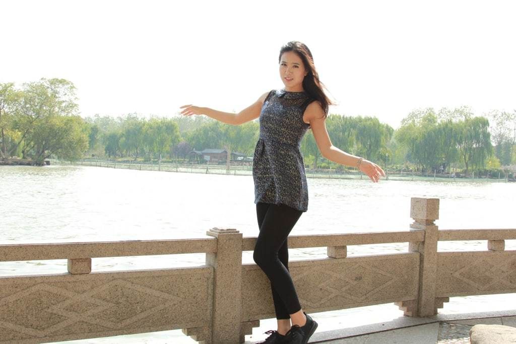 【国模套图】国模乌兰兰大尺度人体私拍套图