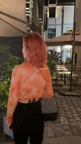 抖音小网红，完美露脸，做爱好投入，被操的乱吼乱叫！ A little Douyi