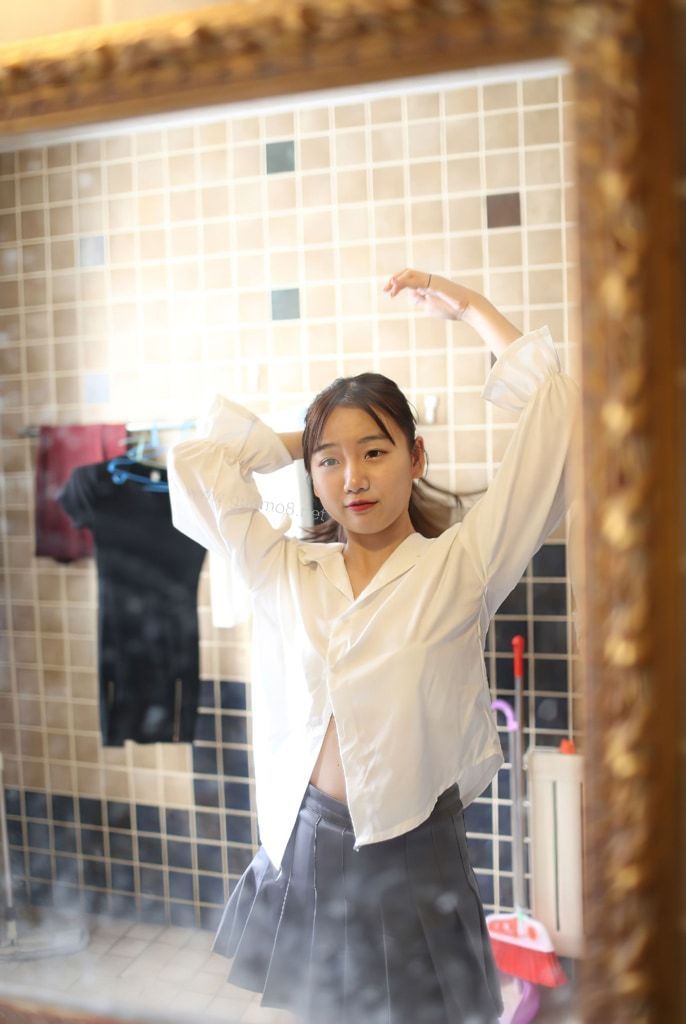 【国模套图】国模王倩烨大尺度人体私拍套图1 [National Model Se