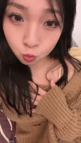 多个大学生少妇，完美露脸，颜值都挺高的，狂草打桩机 Many young col