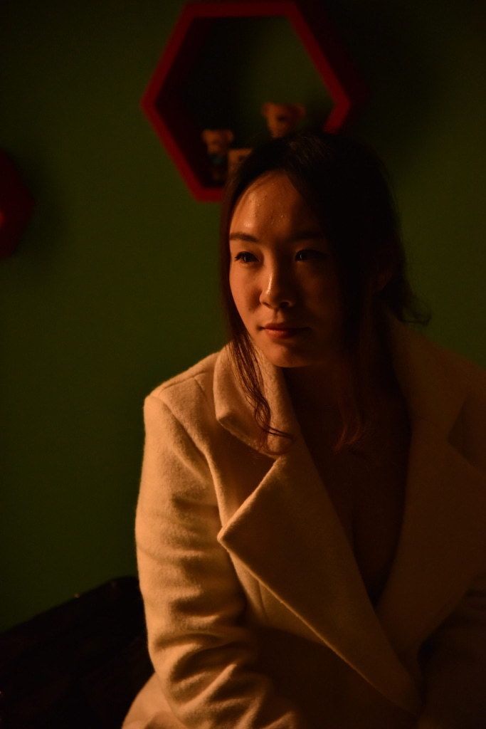 【国模套图】国模小陌人体私拍套图