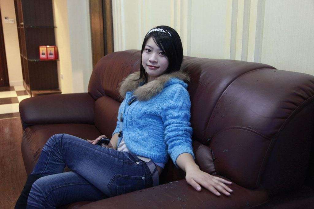 国模何芬大尺度性爱人体私拍套图 Chinese model He Fen's largescale sexual body private photoshoot set