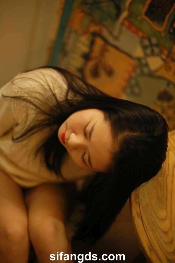 【国模套图】摄影师流出素人私房照（陈晗在青芝坞私房） [Chinese mode