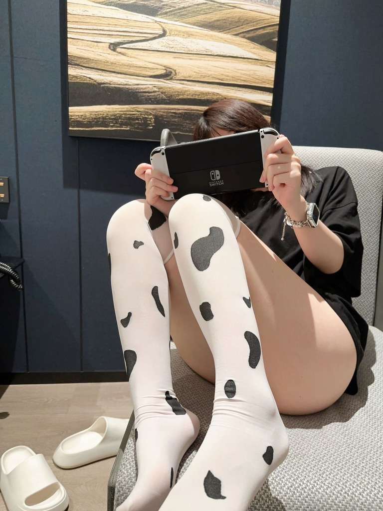 白烨  白猫透明女仆 Bai Ye  White Cat Transparent Maid