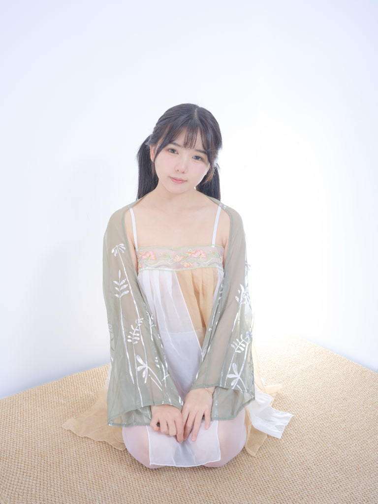 森萝财团  晴涩 16E4K Moriluo Foundation  Qingse 16E4K