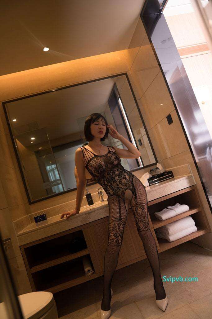 【国模套图】极品爆乳少妇1 [Chinese model set] The best young woman with big breasts 1