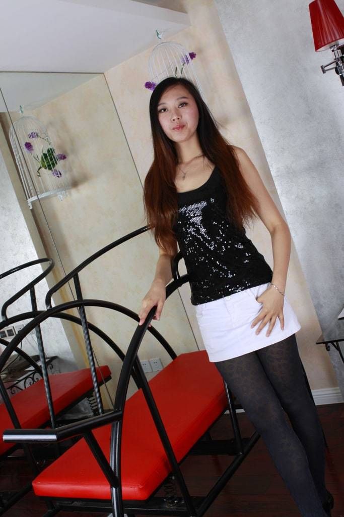 【国模套图】国模若曦大尺度人体私拍套图 [Chinese model set]