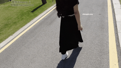 温泉酒店的疯狂做爱之旅，阳光正好 A crazy lovemaking trip