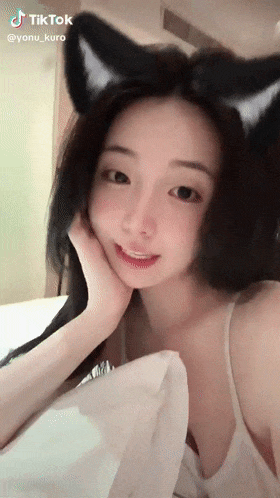 OF大尺度自拍视图，极品美少女，奶子好大很反差 OF largescale se