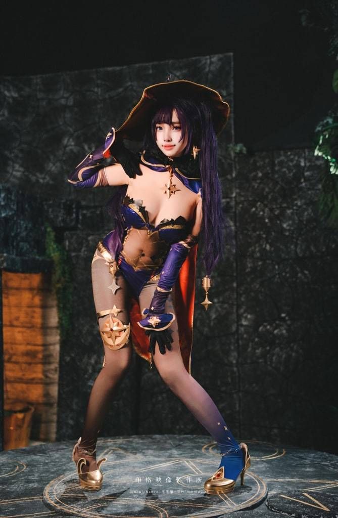 慕慕Momo《莫娜 Mona》 Momo "Mona"