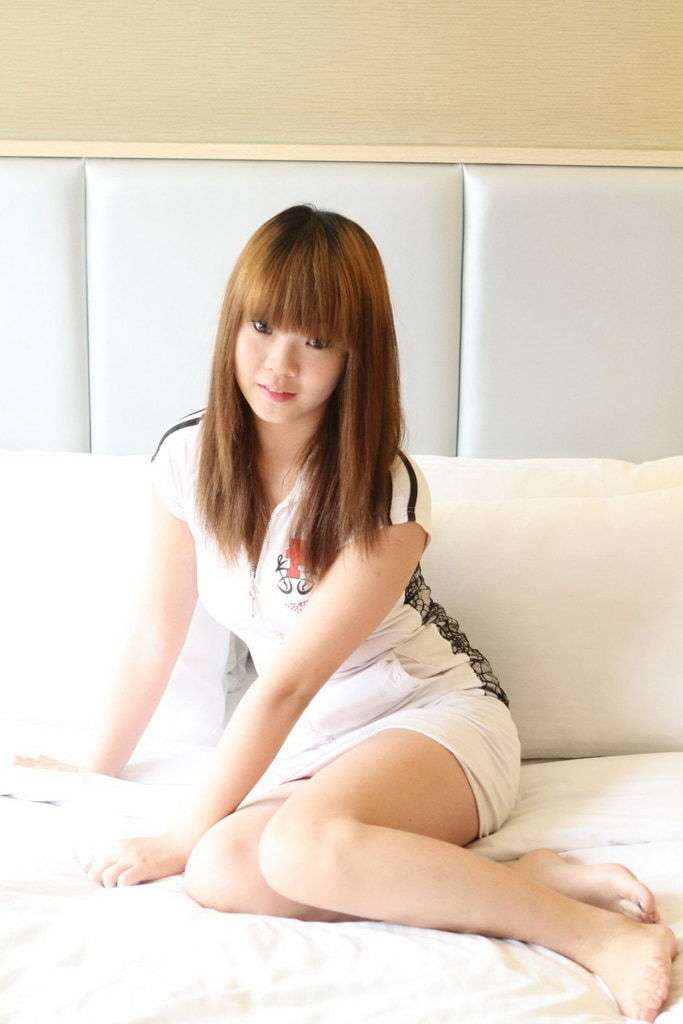 国模小咪大尺度性爱人体私拍套图 Chinese model's small breasts, largescale sex and body private photos